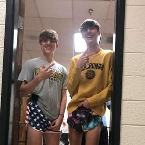 Meet your Posher, Carter